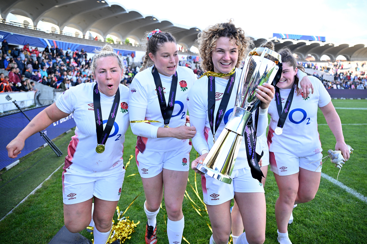 	BORDEAUX, FRANCE - APRIL 27: Marlie Packer, Jess Breach, Ellie Kildunne, Megan Jones and Maud Muir of England celebrate with The Six Nations Trophy after the Guinness Women's Six Nations 2024 match between France and England at Stade Chaban-Delmas on April 27, 2024 in Bordeaux, France. (Photo by Lionel Hahn - RFU/The RFU Collection via Getty Images)